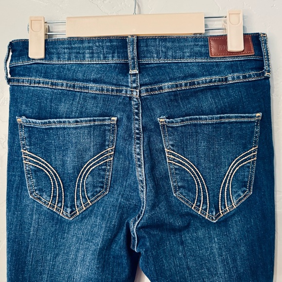 Hollister Jeans High Rise Super Skinny Medium Wash Distressed SZ 26/3L LIKE NEW - Picture 5 of 15